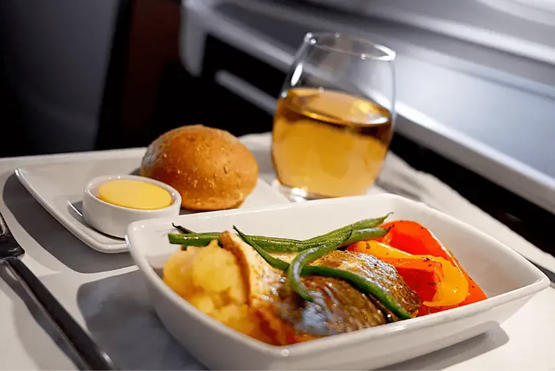 Airways in-flight catering: a plated service